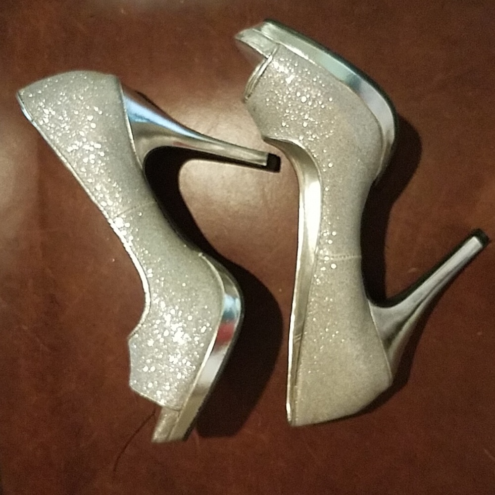 Rampage silver sparkle heels - Picture 8 of 10